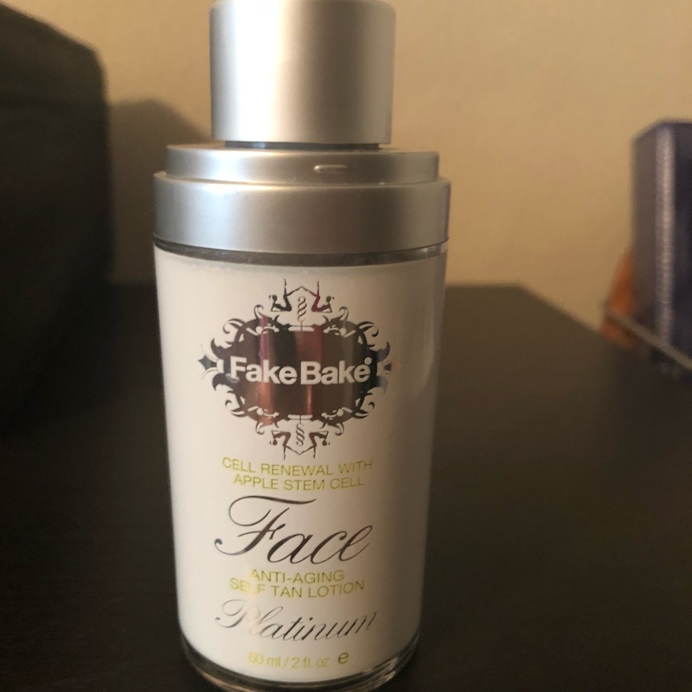 FAKE BAKE Platinum Face self tan